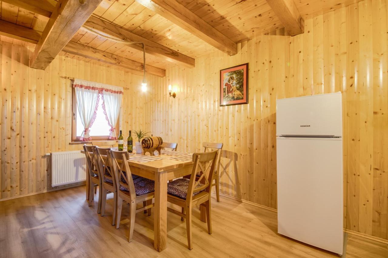 Apartment Stone And Wood Cetingrad Extérieur photo